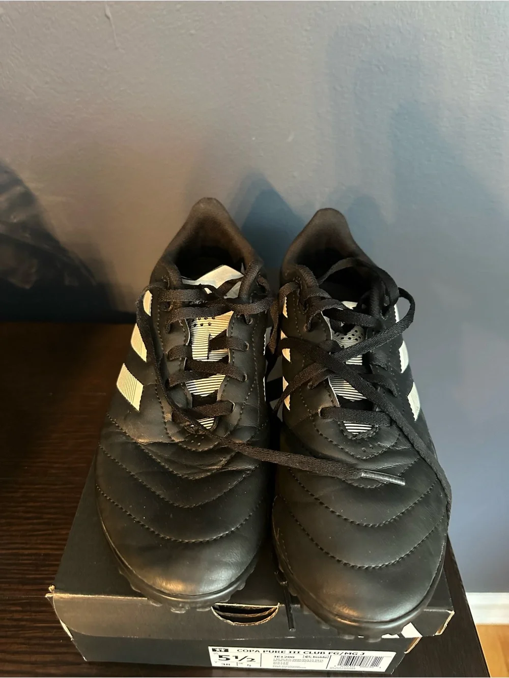 Adidas soccer turf cleats size 5.5